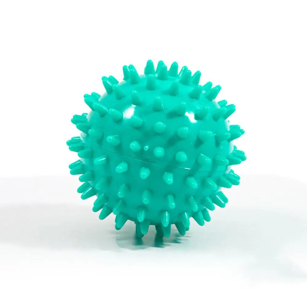 Spiky Massage Ball Exercise // Balle de Massage Pointue